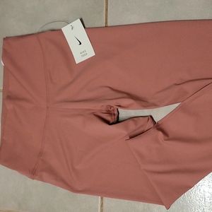 Nike Yoga Women's High Wasted 7/8 Leggings